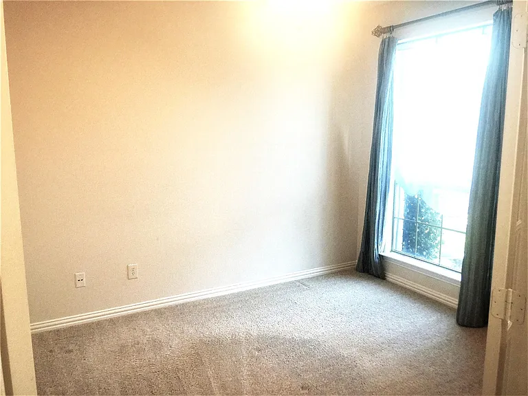 1184 Dutch Hollow Dr — Photo 17