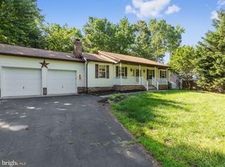 35755 Aviation Yacht Club Rd, Mechanicsville, MD 20659