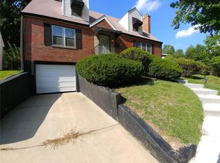 7005 Winchester Dr, Saint Louis, MO 63121