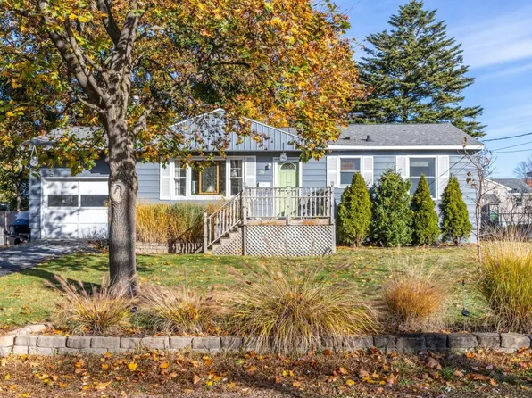 38 Cortland Avenue, South Burlington, VT 05403