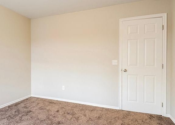 4th image of 4713 Pyrope Ln