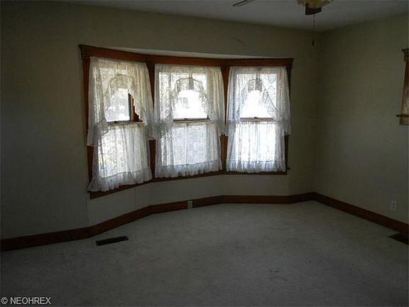 3rd image of 239 Princeton Ave