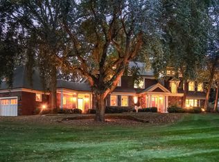 3 Cannondale Rd, Weston, CT 06883