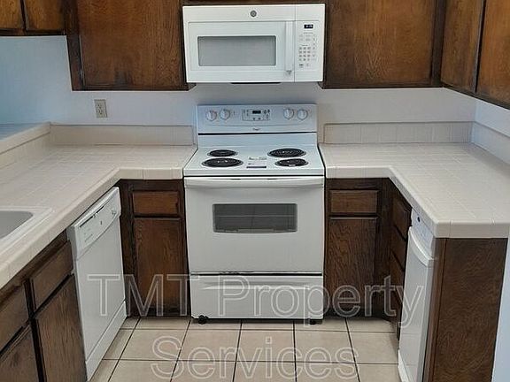 4th image of 413 E Rice Ranch Rd
