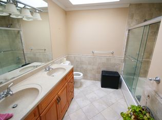 15 Nidzyn Ave, Remsenberg, NY 11960