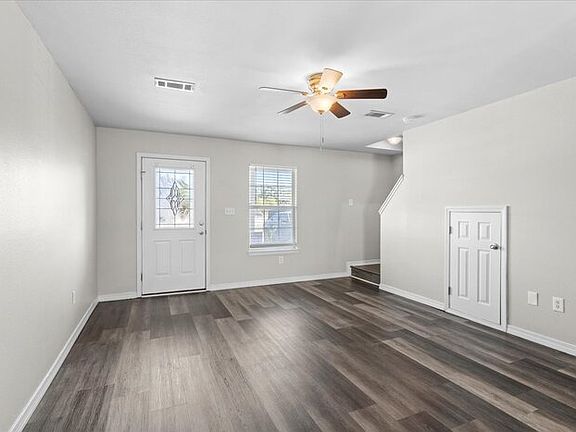5th image of 14859 Angela Dr