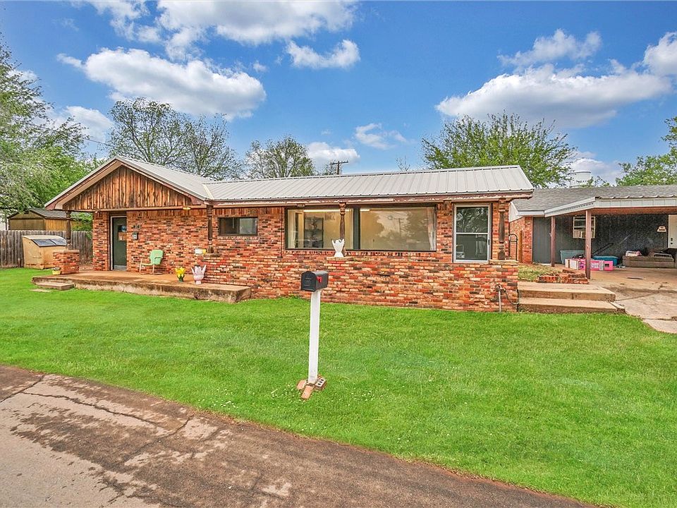 207 E Pine Ave, Sayre, OK 73662 MLS 1059559 Zillow