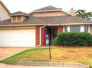 8813 Brushy Creek Trl, Fort Worth, TX 76118