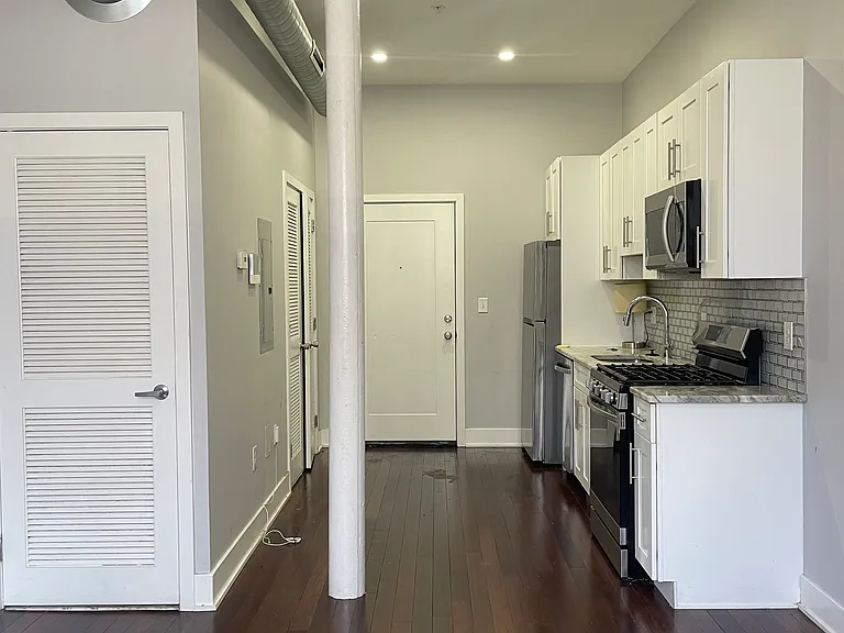 929 Marlborough St #6 — Photo 3