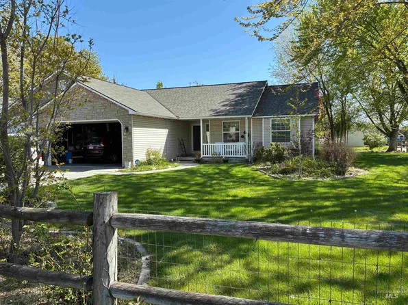 2255 Sheri Dr, Emmett, ID 83617