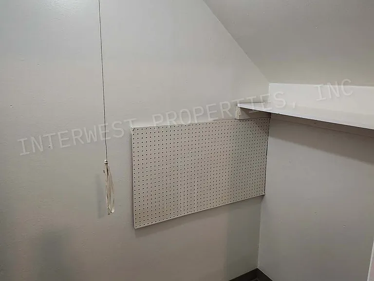 32 SE 60th Ave #1 — Photo 8