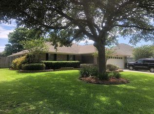 1503 N 24th St, Nederland, TX 77627