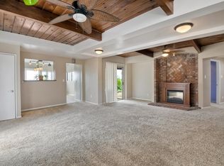 723 Plumosa Ave, Vista, CA 92081