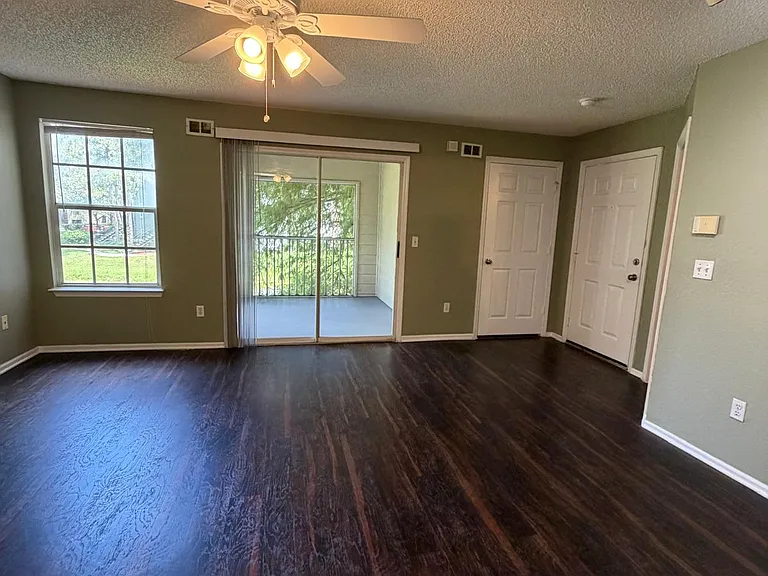 5124 Park Central Dr #527 — Photo 5