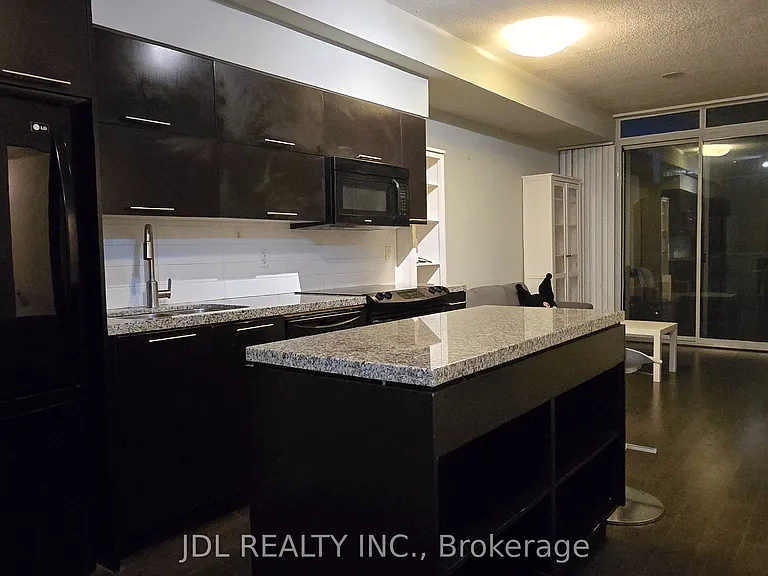 126 Simcoe St #1506 — Photo 3