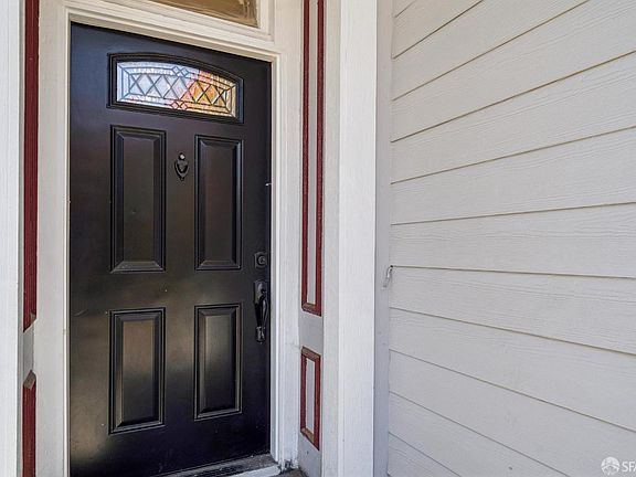 5th image of 1225 Campbell St