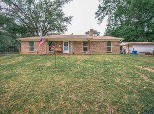 100 Pine Grove Cir, White Oak, TX 75693