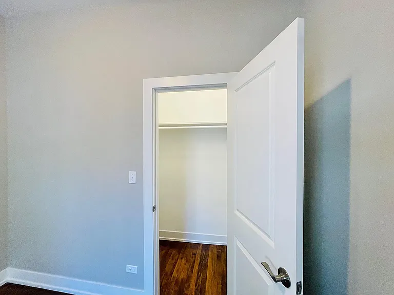 2659 W 22nd Pl #1S — Photo 4
