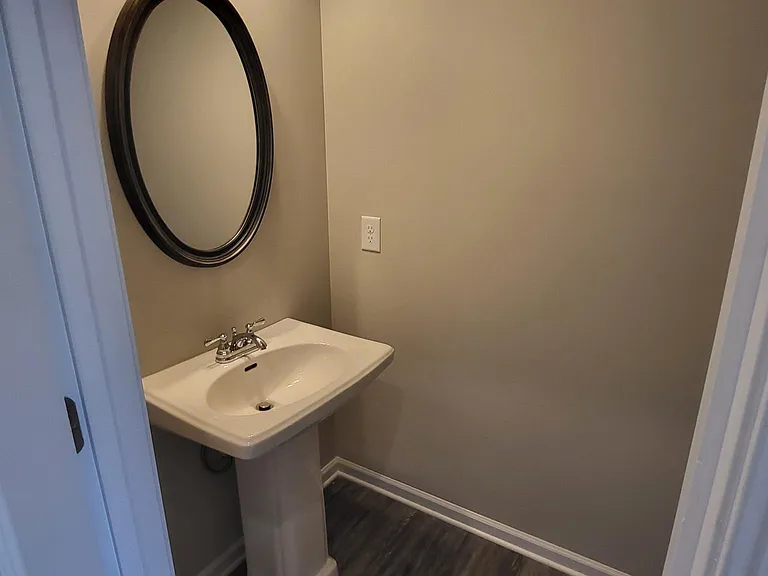 3847 Clarington Dr — Photo 7
