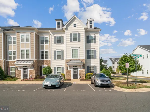 8166 Falls Grove Dr #21, Manassas, VA 20111