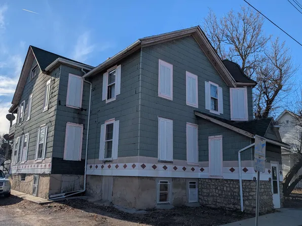 515 & 517 Hill St, Rockford, IL 61107