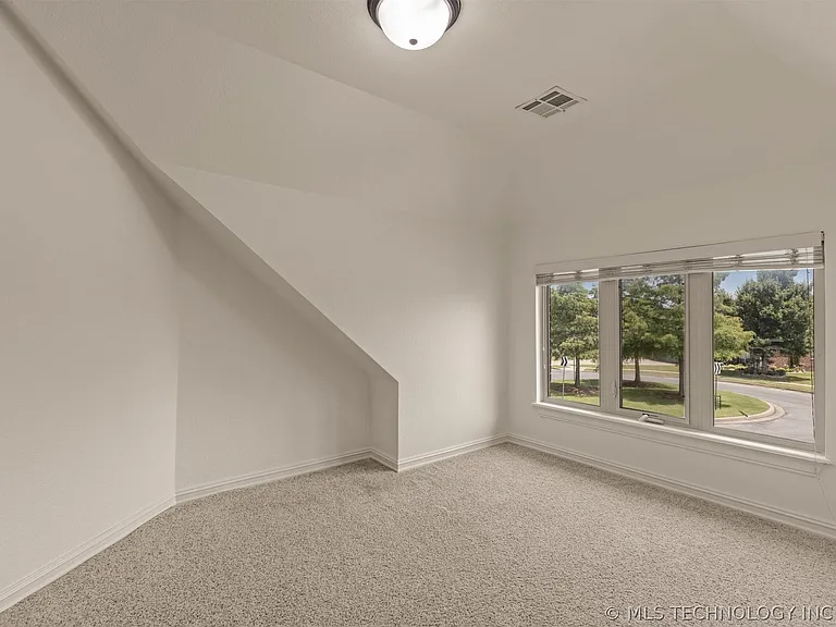 4902 S 165th East Ave — Photo 35
