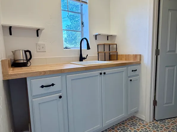 (undisclosed Address), Tucson, AZ 85719