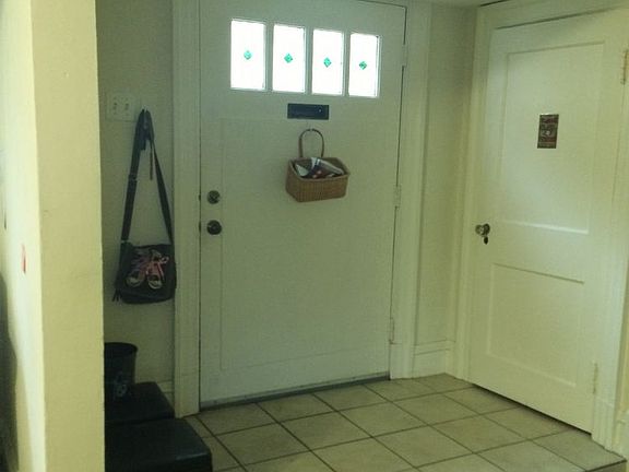 3rd image of 319 Boyd St