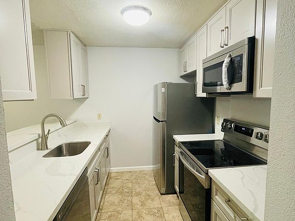3rd image of 4426 147th Pl NE APT A10