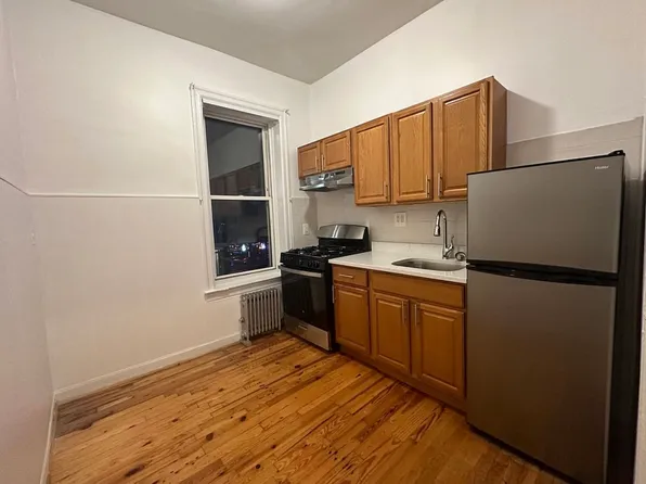 676 Grand Street image 1 of 1