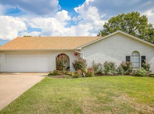 1512 Timberline Dr, Benbrook, TX 76126