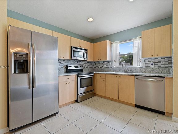 2nd image of 1438 Red Apple Ln