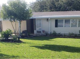 917 Silver Oak Ave, Lady Lake, FL 32159