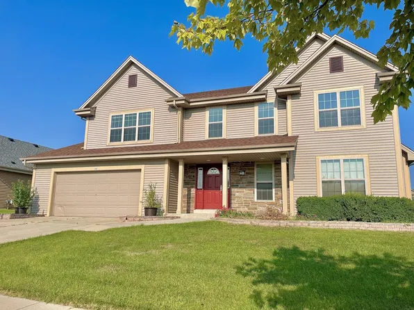 24 Rushmore LANE, Hartford, WI 53027