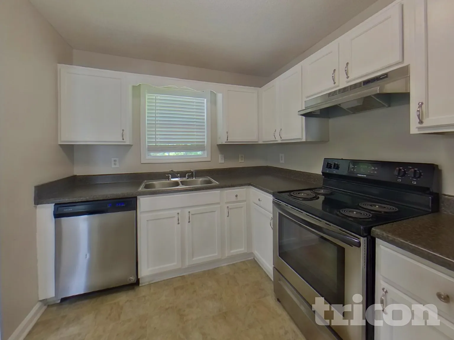 708 Newport Drive Villa Rica GA — Photo 4