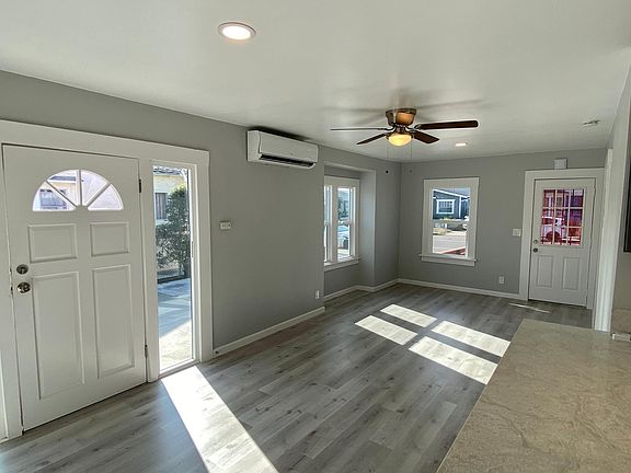 3rd image of 4585 32nd St