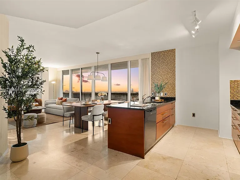1830 S Ocean Dr #2306 — Photo 3
