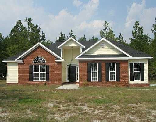 MAKE THIS HOUSE YOUR HOME TODAY!