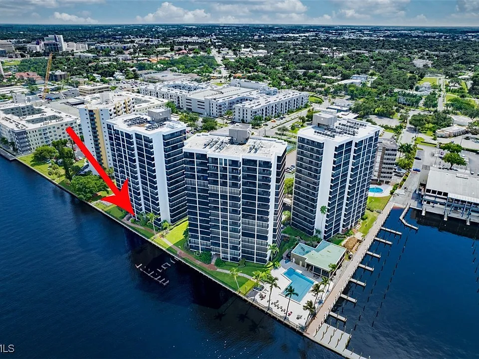 1900 Virginia Ave #102