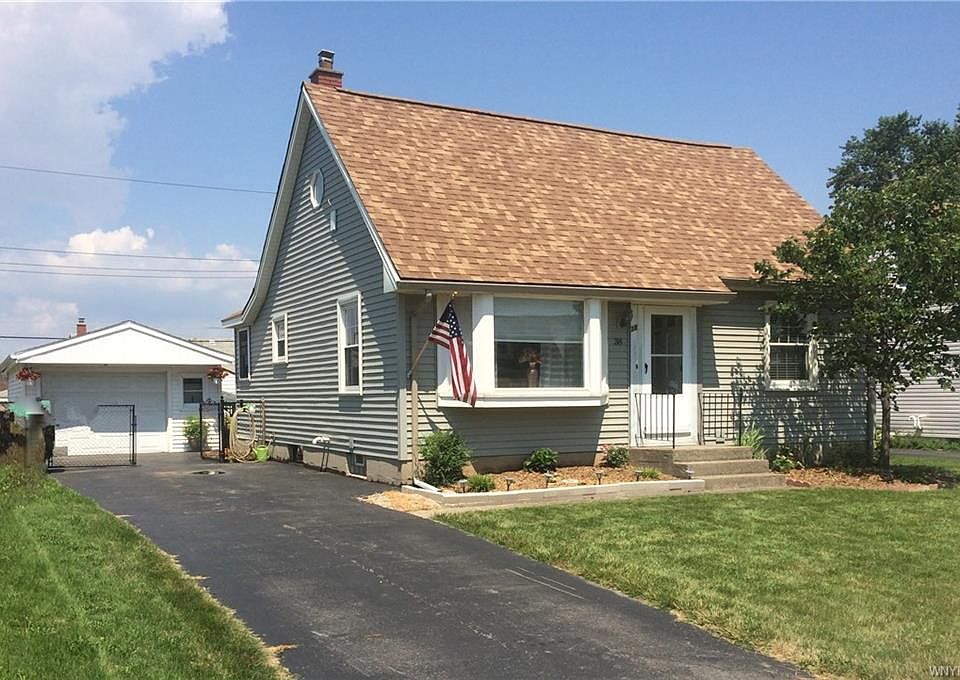 1st image of 38 Daniel Ave