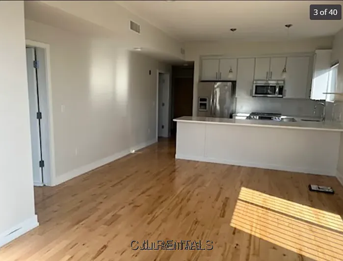 18 White St #3 — Photo 4