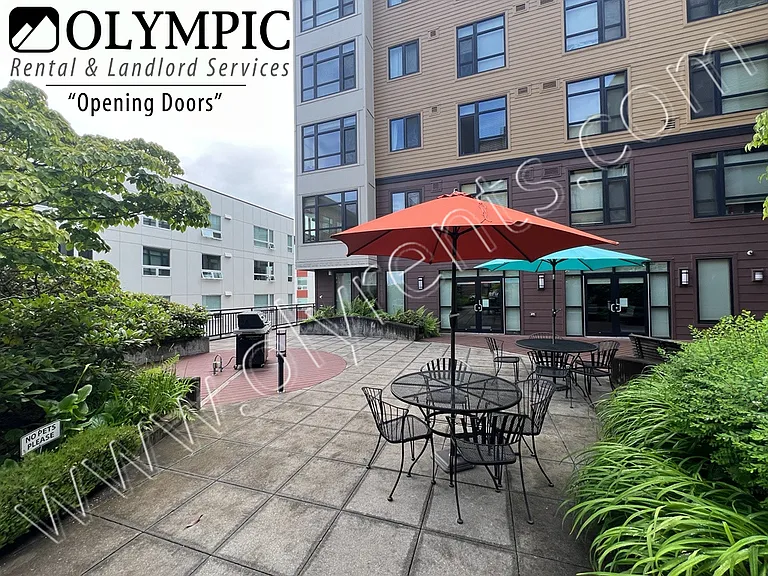 1501 Tacoma Ave S #205 — Photo 9