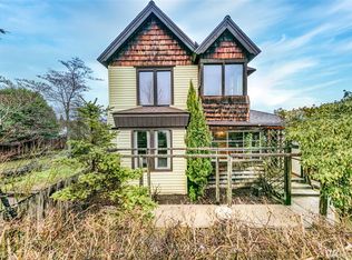 511 W 9th St, Port Angeles, WA 98362