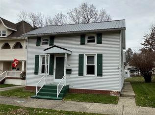 716 E Main St, Louisville, OH
