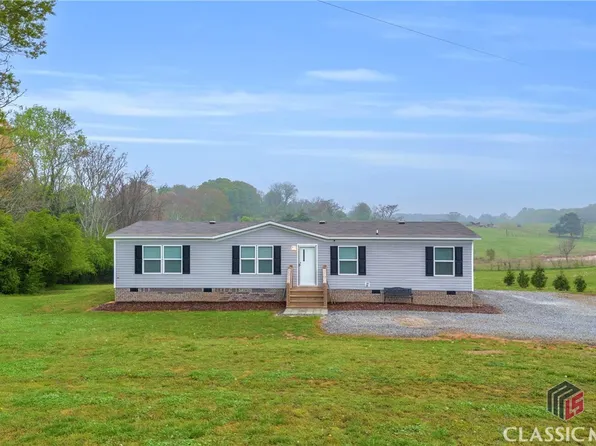 669 Pleasant Hill Circle, Martin, GA 30557