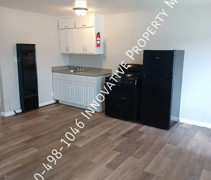 7351 N Dort Hwy #9 — Photo 8