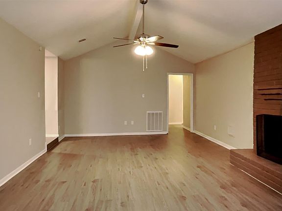 3rd image of 935 Red Rock Canyon Dr