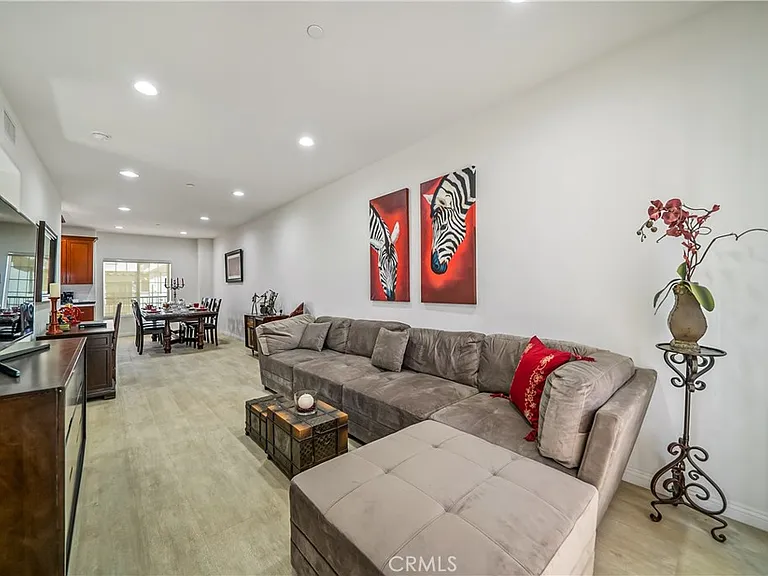 1101 N Maclay Ave #1 — Photo 5