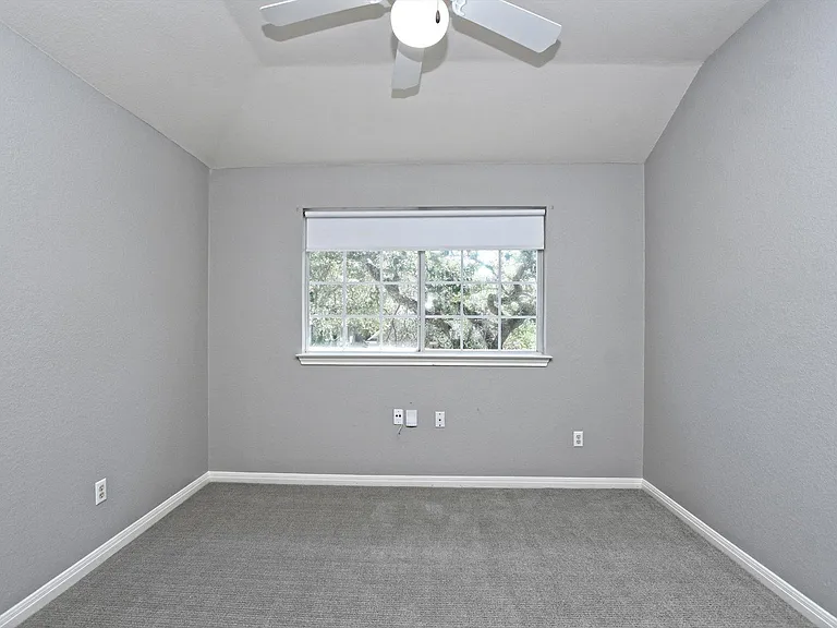 9934 Barbrook Dr — Photo 16