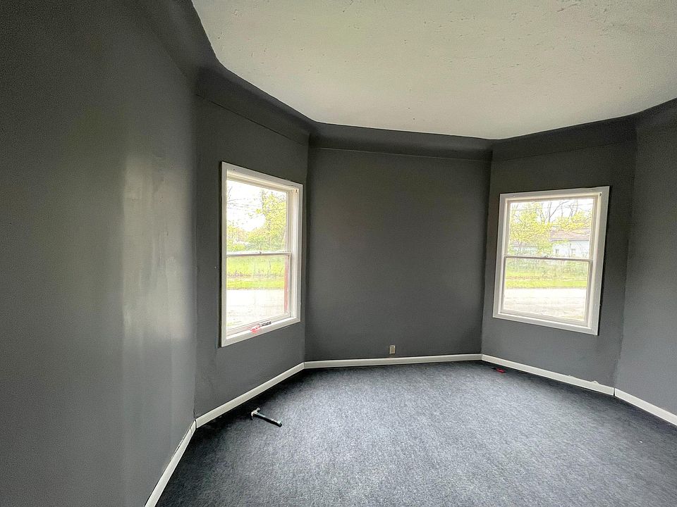 1st image of 2371 E 79th St #1